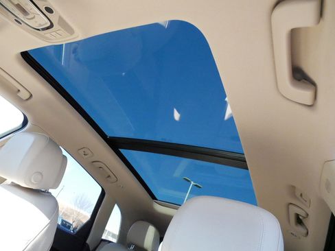 Used 2018 Audi Q5 2.0T Premium Plus w/ Premium Plus Package image 31