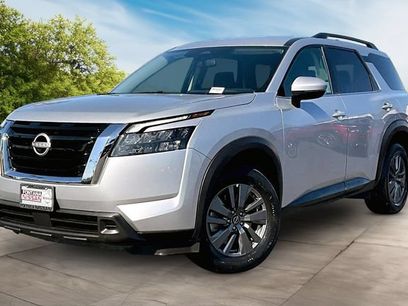 Certified 2024 Nissan Pathfinder SV