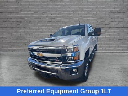 Used 2018 Chevrolet Silverado 2500 LT w/ LT Fleet Convenience Package AWD/4WD image 4