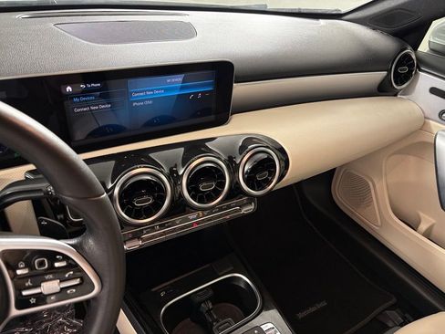 Used 2020 Mercedes-Benz A 220 image 29