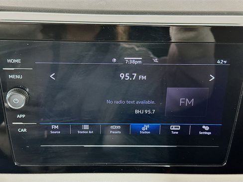 Used 2025 Volkswagen Taos S image 21