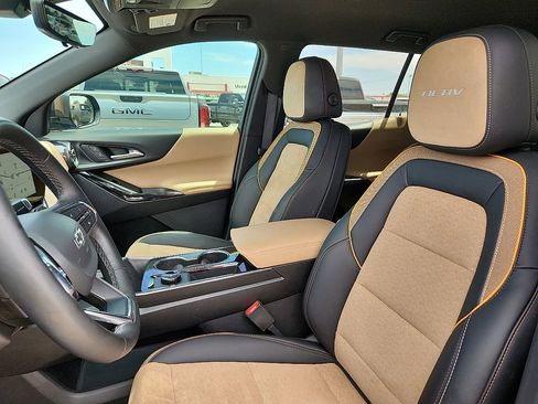 Used 2026 Chevrolet Equinox ACTIV w/ Safety and Technology Package AWD/4WD image 7