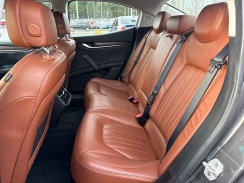 Used 2015 Maserati Ghibli Base image 13