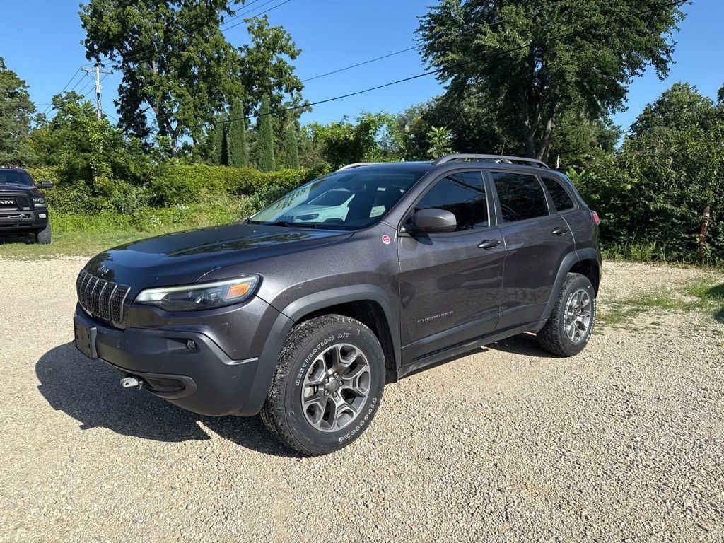 Used 2020 Jeep Cherokee Trailhawk w/ Cold Weather Group AWD/4WD image 31