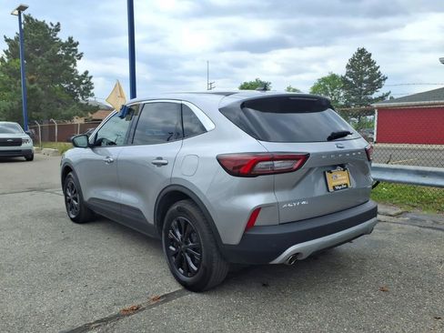 Certified 2023 Ford Escape Active w/ Tech Pack #1 AWD/4WD image 9