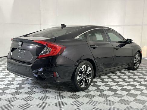 Used 2017 Honda Civic EX-T image 8