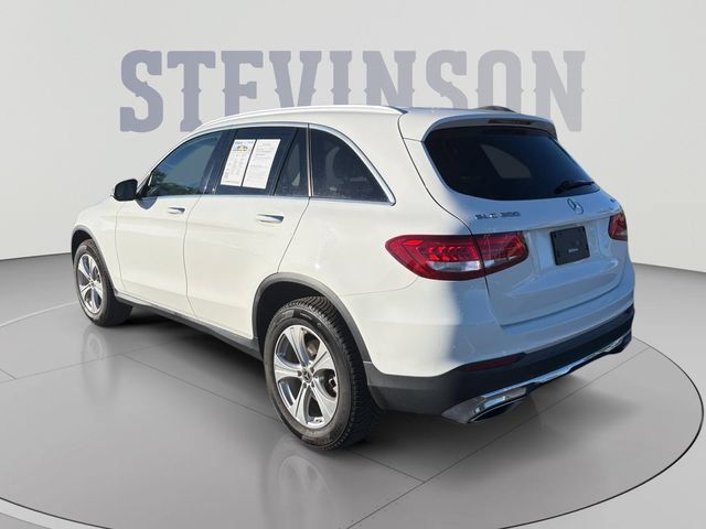 Used 2018 Mercedes-Benz GLC 300 4MATIC image 3