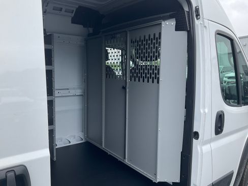 New 2025 RAM ProMaster 2500 w/ Convenience Group image 10