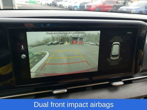 Used 2024 Kia Carnival EX image 24