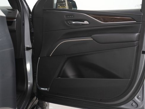 Used 2021 Cadillac Escalade ESV Sport Platinum image 12