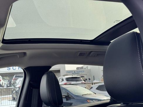 Used 2025 Ford Escape Platinum w/ Premium Technology Package image 24