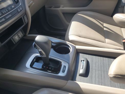 Used 2018 Honda Ridgeline RTL-T image 30