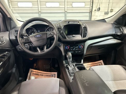 Used 2019 Ford Escape SE FWD image 4