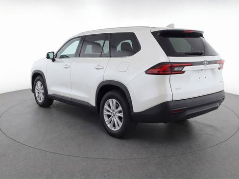 Used 2024 Toyota Grand Highlander AWD image 6