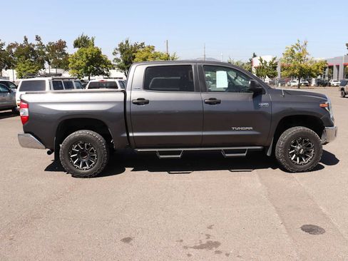 Used 2019 Toyota Tundra SR5 w/ TRD Off Road Package AWD/4WD image 4
