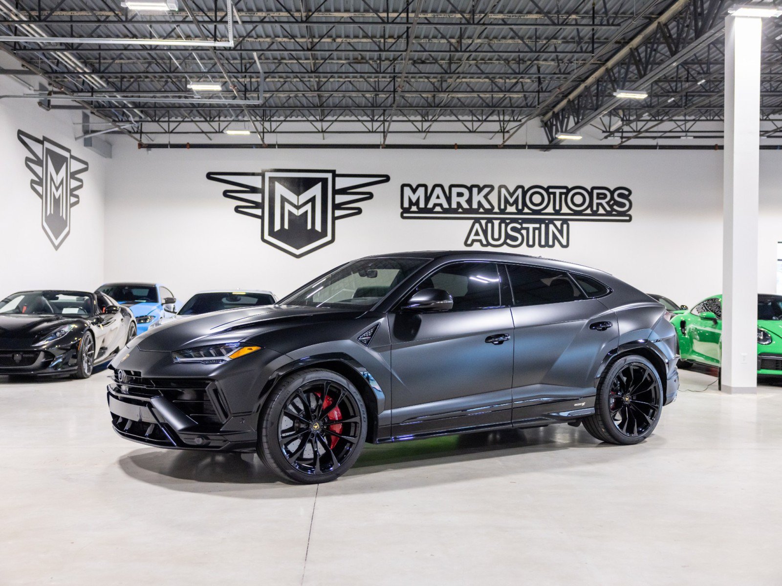 Used 2024 Lamborghini Urus S AWD/4WD image 1