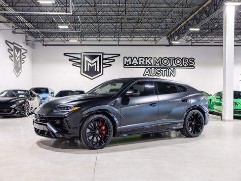 Used 2024 Lamborghini Urus S AWD/4WD image 1