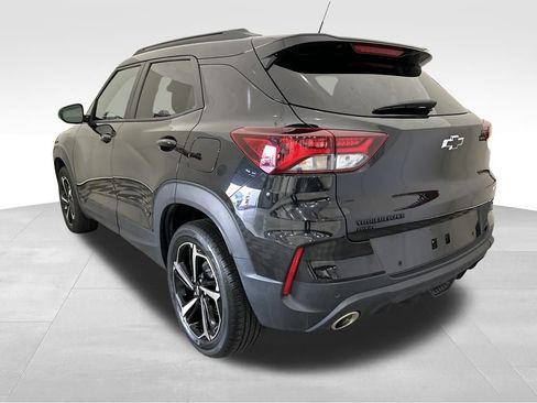 Used 2022 Chevrolet TrailBlazer RS w/ Sun and Liftgate Package image 3