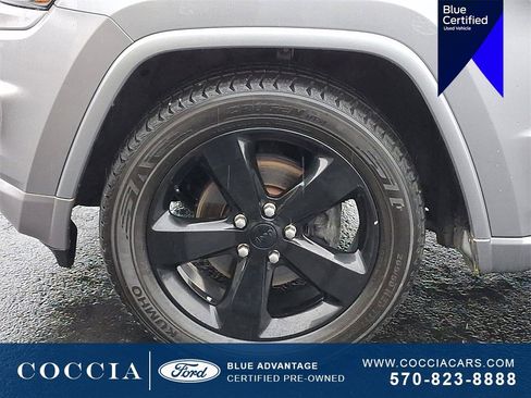 Used 2015 Jeep Grand Cherokee Altitude image 8