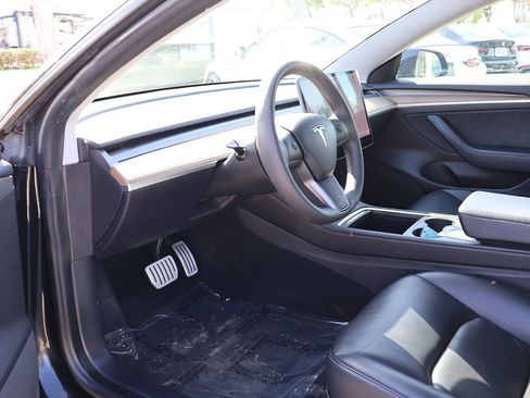 Used 2021 Tesla Model 3 Performance image 25