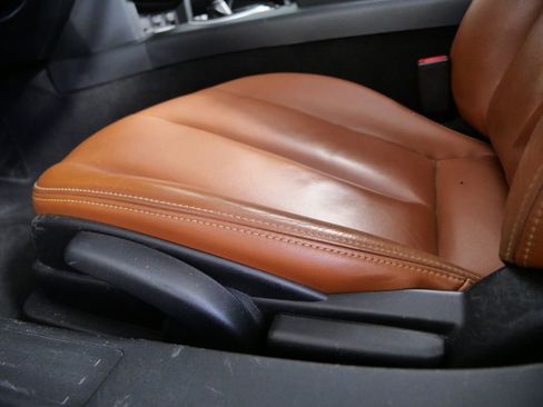 Used 2008 MAZDA MX-5 Miata Grand Touring w/ Premium Pkg image 15