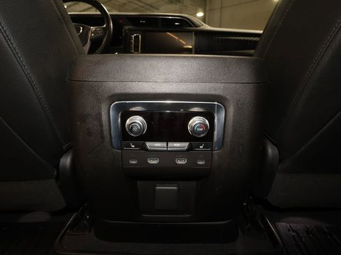 Certified 2023 GMC Yukon XL Denali w/ Advanced Technology Package AWD/4WD image 34