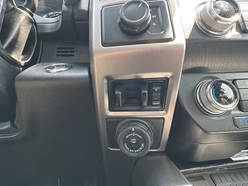 Used 2021 Ford F450 Platinum w/ FX4 Off-Road Package AWD/4WD image 24
