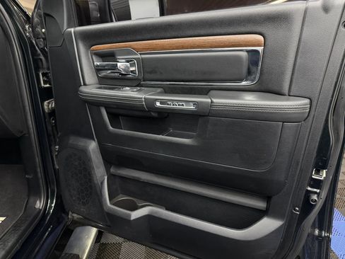 Used 2016 RAM 1500 Laramie w/ Convenience Group image 5