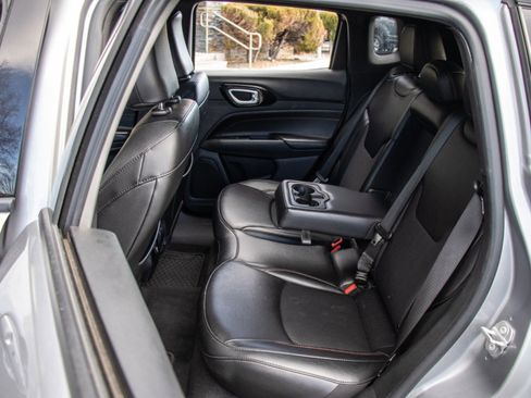 Used 2023 Jeep Compass Trailhawk image 22