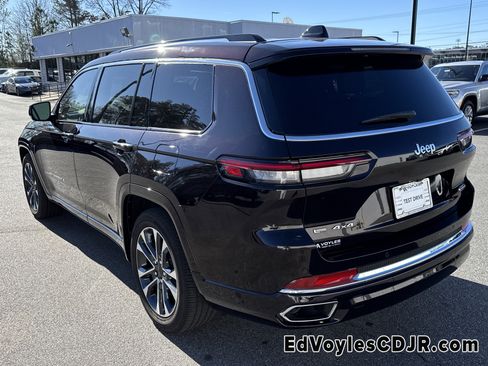 Used 2023 Jeep Grand Cherokee L Overland w/ Rear Seat Video Group I image 6