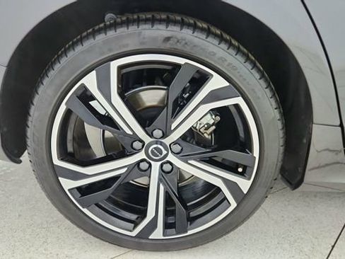 Used 2024 Volvo S60 B5 Plus w/ Climate Package image 60