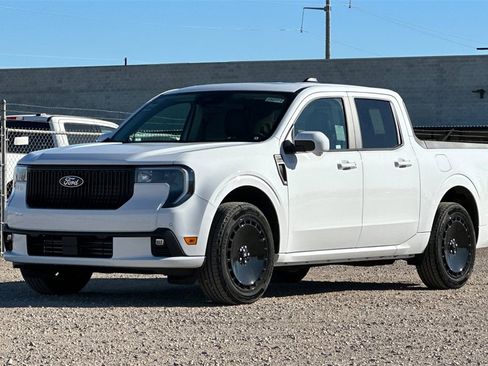New 2025 Ford Maverick Lobo image 8