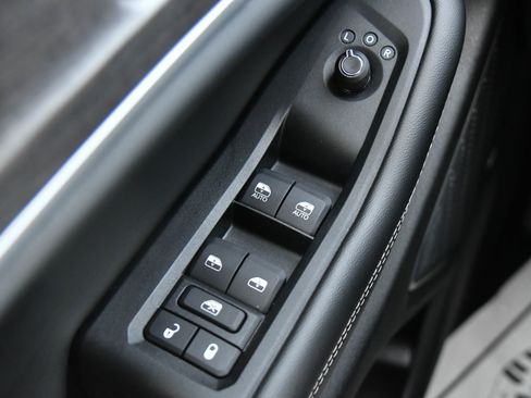 Used 2023 Jeep Grand Cherokee 30th Anniversary AWD/4WD image 44