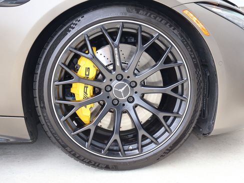 Used 2022 Mercedes-Benz SL 63 AMG 4MATIC image 27