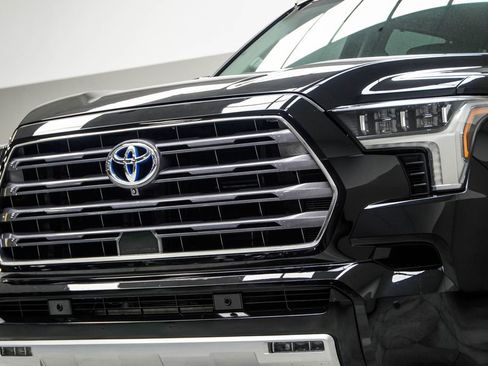 Used 2023 Toyota Sequoia Limited w/ Tow Technology Package AWD/4WD image 2