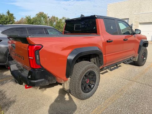 Used 2024 Toyota Tacoma TRD Pro AWD/4WD image 4