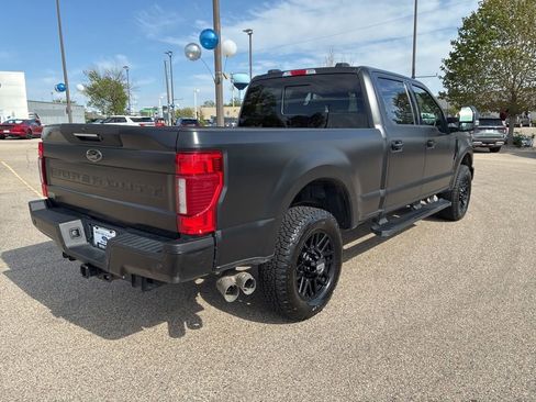 Used 2022 Ford F250 Lariat w/ Black Appearance Pkg AWD/4WD image 7