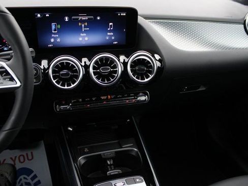 New 2025 Mercedes-Benz GLA 250 4MATIC image 24