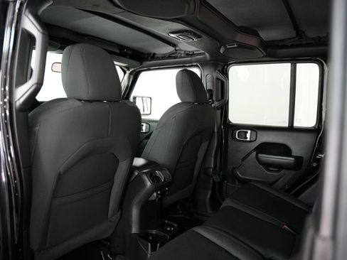 Used 2023 Jeep Gladiator Sport AWD/4WD image 35