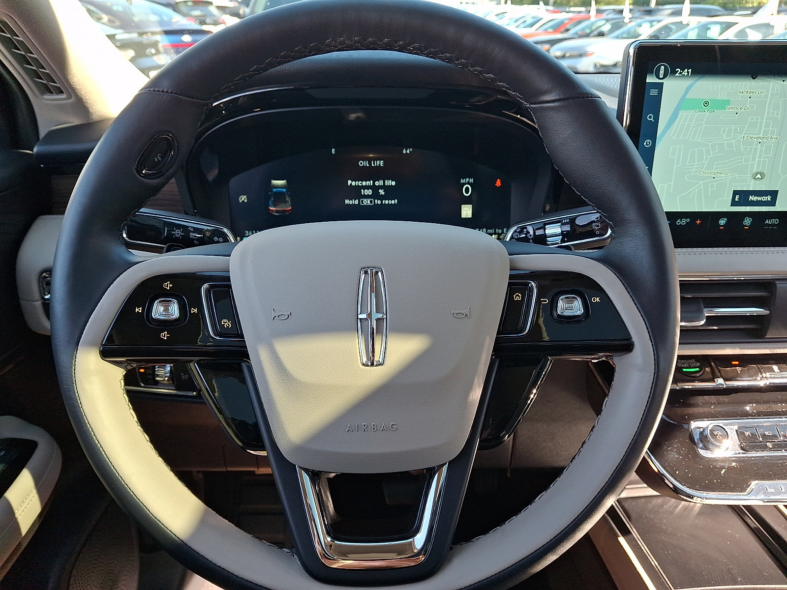 Used 2025 Lincoln Corsair Reserve AWD/4WD image 18