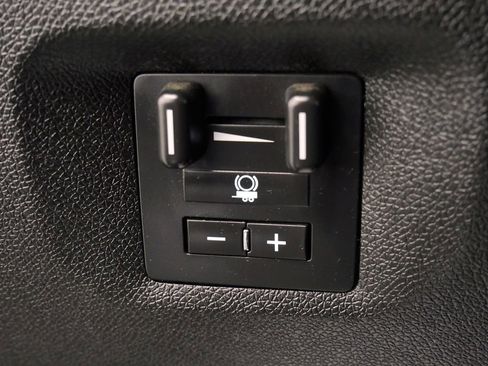 Used 2013 Chevrolet Silverado 2500 LT w/ Interior Plus Package AWD/4WD image 28