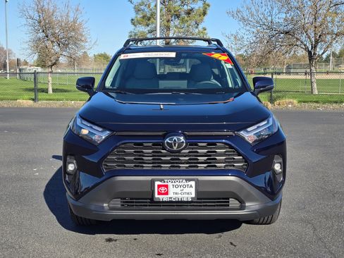 Used 2025 Toyota RAV4 XLE Premium image 8