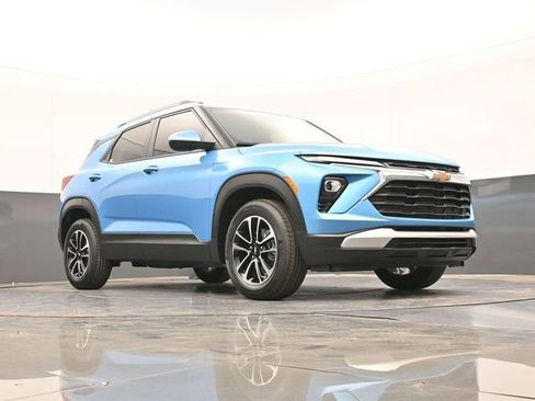 New 2026 Chevrolet TrailBlazer LT w/ Convenience Package FWD image 52