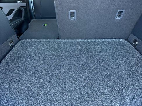 New 2026 Volkswagen Tiguan SE image 14