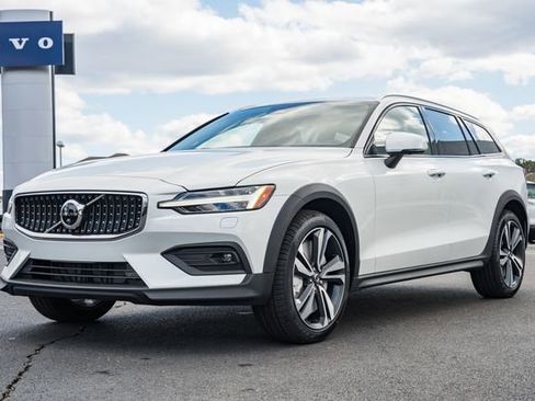 New 2026 Volvo V60 B5 Cross Country Plus w/ Protection Package Premier image 3
