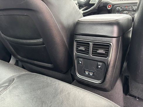 Used 2019 Dodge Charger SRT Hellcat w/ Navigation & Travel Group image 17