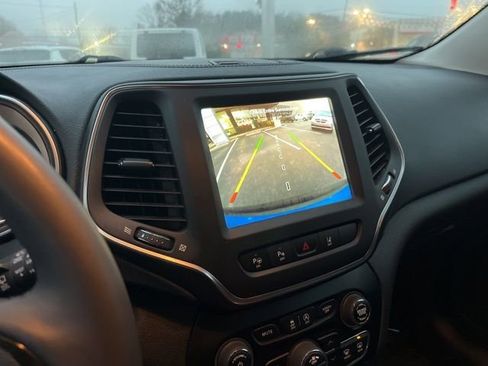 Used 2023 Jeep Cherokee Altitude Lux AWD/4WD image 24