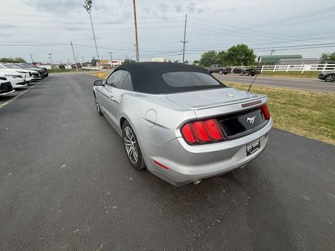 Used 2016 Ford Mustang Premium RWD image 6