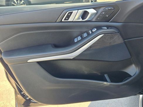 Used 2023 BMW X7 xDrive40i image 48