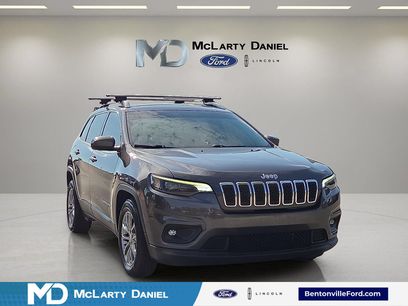 Used 2019 Jeep Cherokee Latitude Plus w/ Comfort/Convenience Group